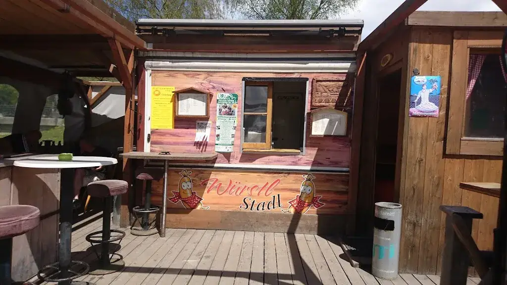 Würstl Stadl ristorante a Uttendorf