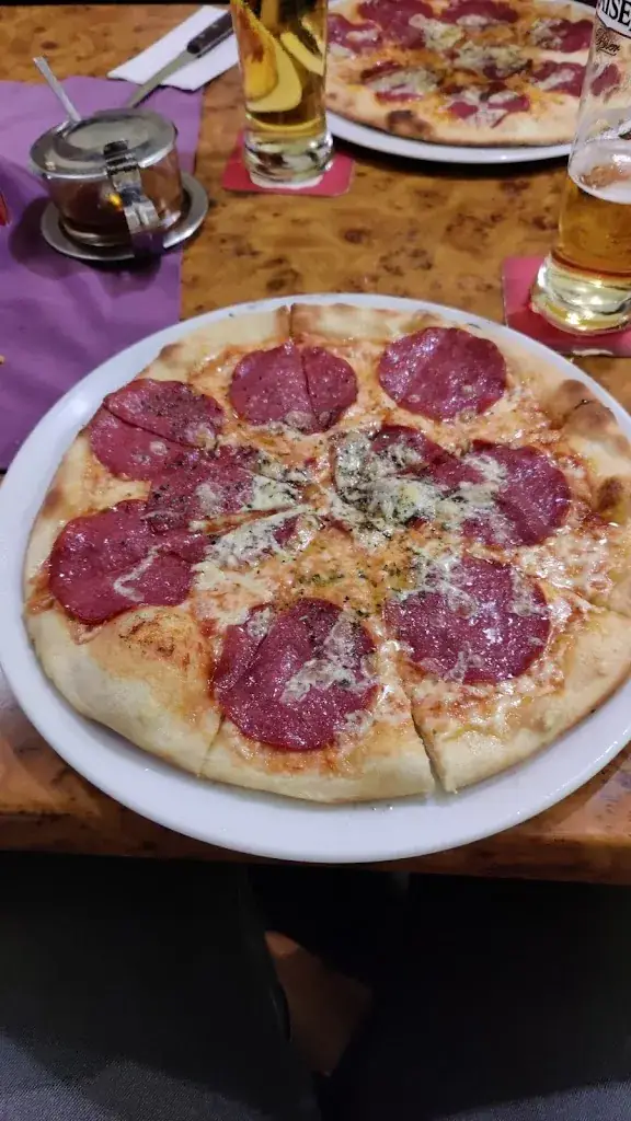 Dorfer Restaurant ~ Pizzeria_Uttendorf_slider_image_2