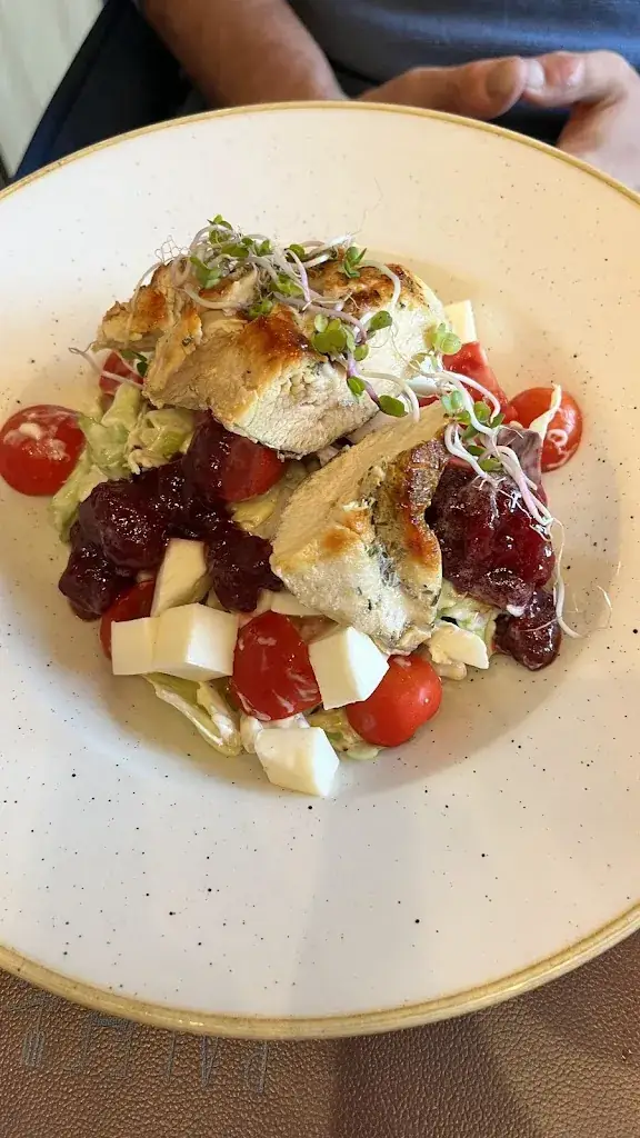 Szabina Pásztóiné Fetter_Palffy Bistro_Pöttelsdorf_recensione