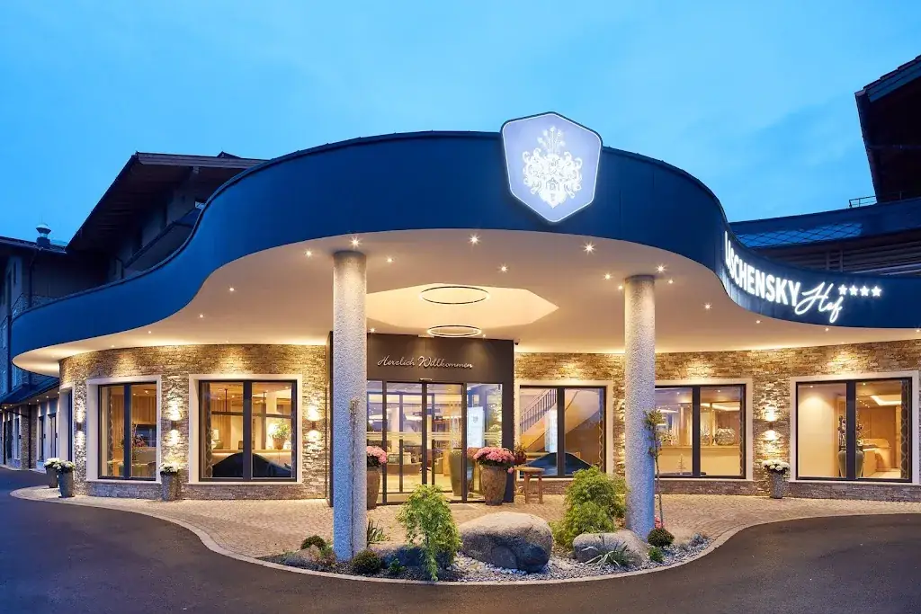 Hotel-Restaurant Laschenskyhof_Viehhausen_slider_image_1