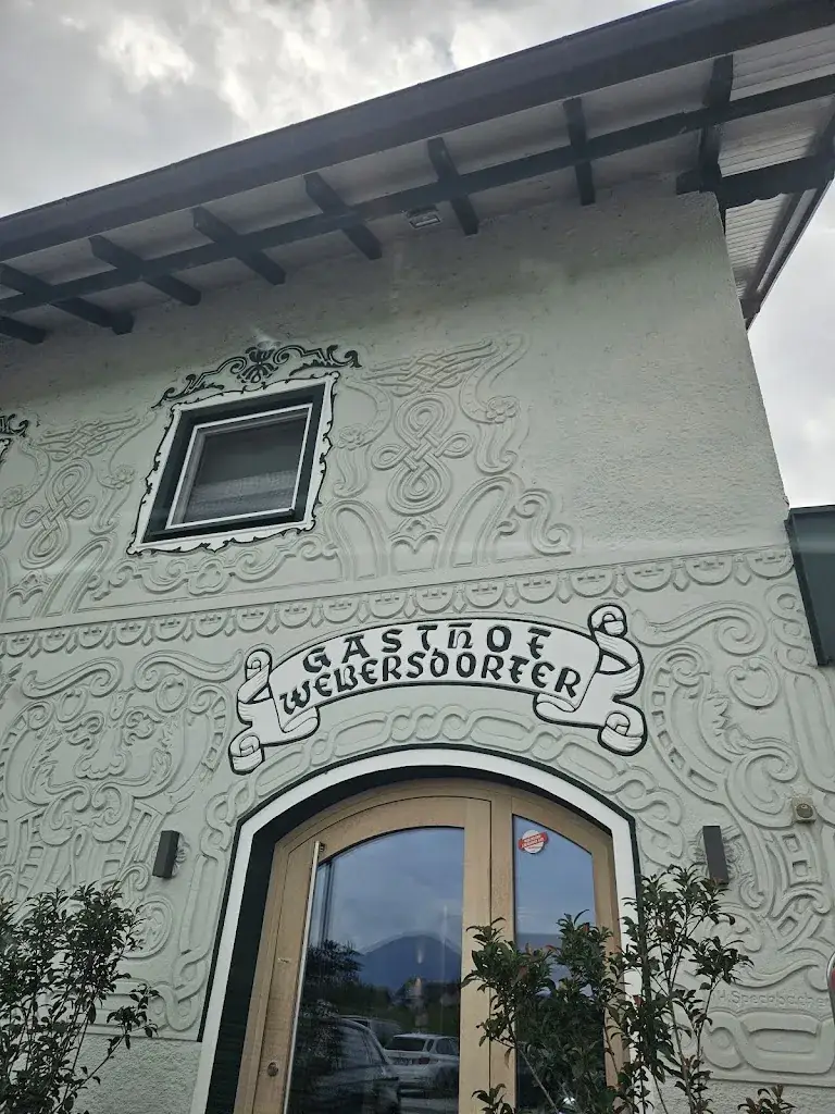 Serena Marchionni_Gasthaus Webersdorfer in Wals bei Salzburg_Viehhausen_avis