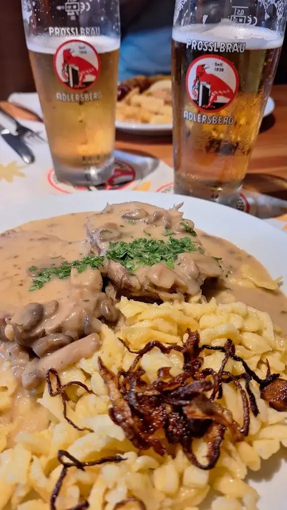 Michela Ferrucci_Johann Schwindl Gaststätte_Viehhausen_avis