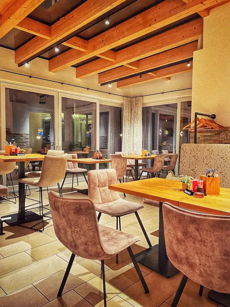 Hasinger's Heuriger ristorante a Viehhausen