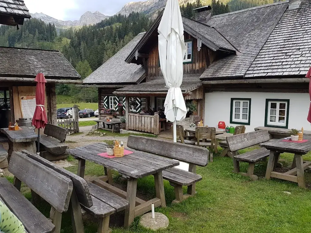 Gschwendthofhütte restaurant à Untertauern