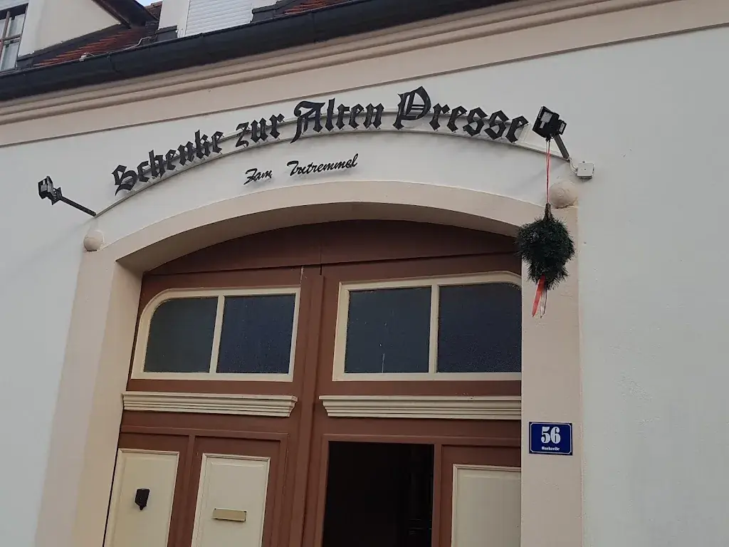 Schenke Zur Alten Presse - Tritremmel ristorante a Pöttelsdorf