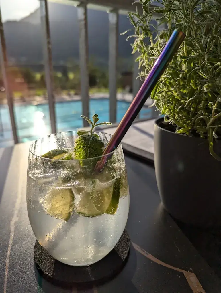 Menu_Ours Lounge Restaurant_Unken_image_8