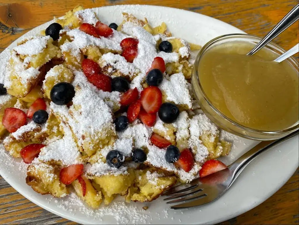 Hochalm Jausenstation_Unken_slider_image_2