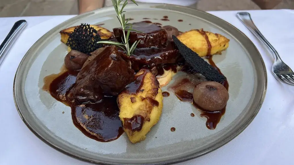 P B_Langwies Genussherberge_Vigaun_review