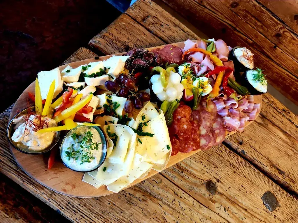 s´43er Leichtsinns Einkehr_Vigaun_slider_image_2