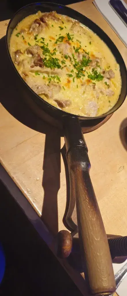 sven hartung_Hotel Taverne Walter Oberhummer e.U._Tweng_avis