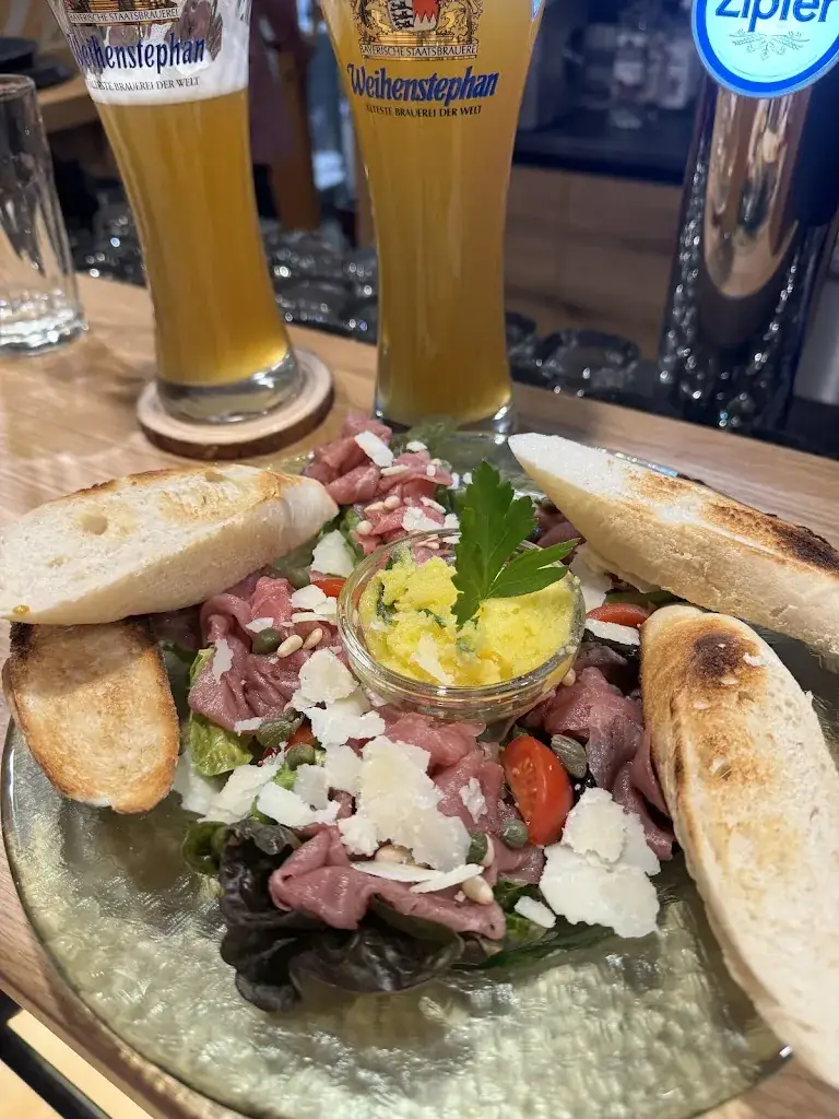 Mark Tyler_Restaurant Pizzeria Tauernglöckl_Tweng_review