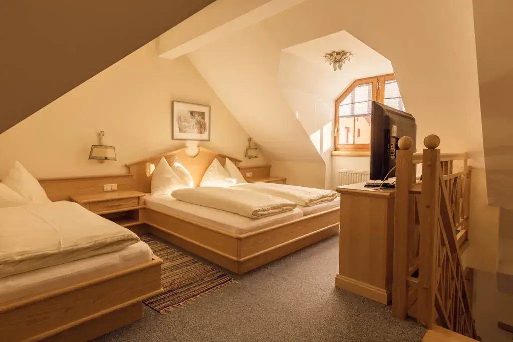 Hotel-Restaurant-Bar Taverne e.U._Tweng_slider_image_2