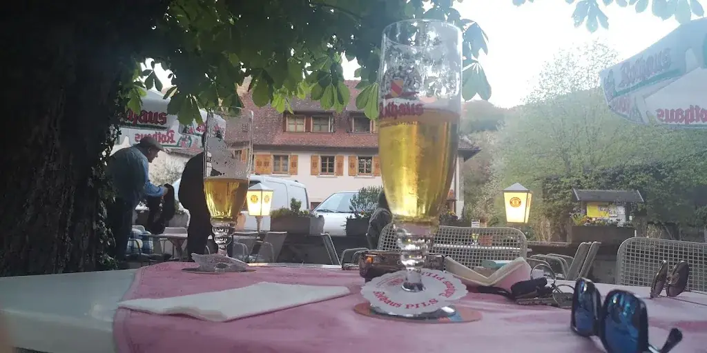 Ruben Bootsman_Alte Alm - Tauernbrennerei - Tauern Genussladen_Tweng_review