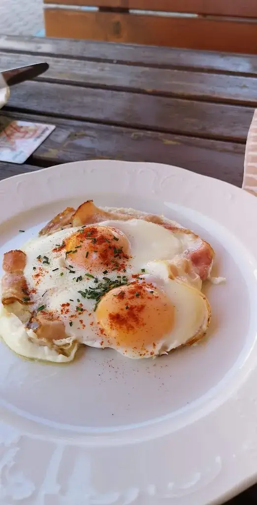 Dorota Biel_Szemes - Gut Essen & Trinken_Pinkafeld_review