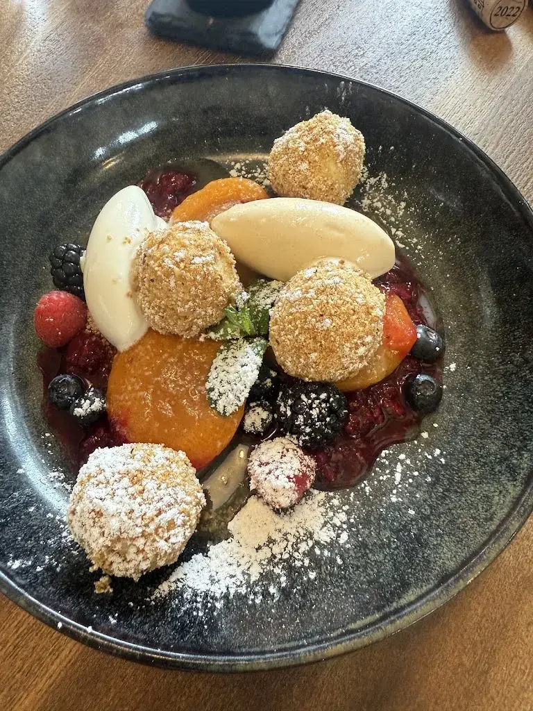 Mateo Felix Lopez Guerrero_Treff 2000_Tweng_review