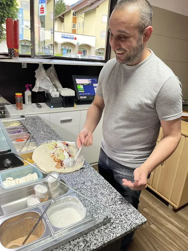 Martina Holinková_The Best Pizza & Kebab_Admont_avis