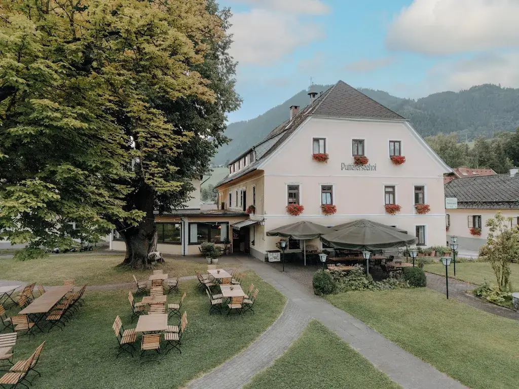 Landhotel Gut Puttererseehof ristorante a Aigen im Ennstal