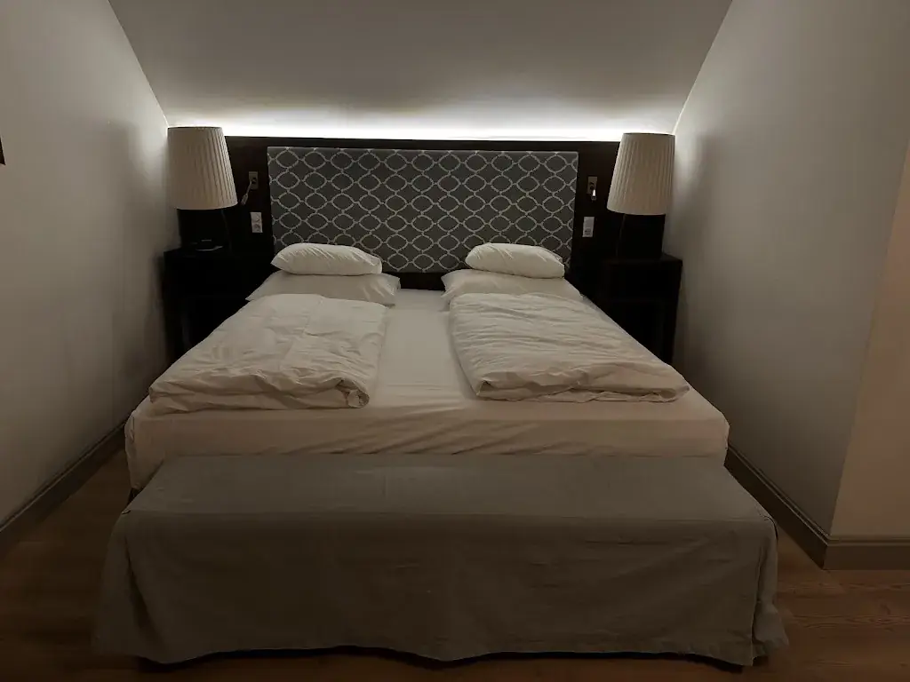 Kornelia Raith _Restaurant Zirbe im IMLAUER Hotel Schloss Pichlarn_Aigen im Ennstal_review