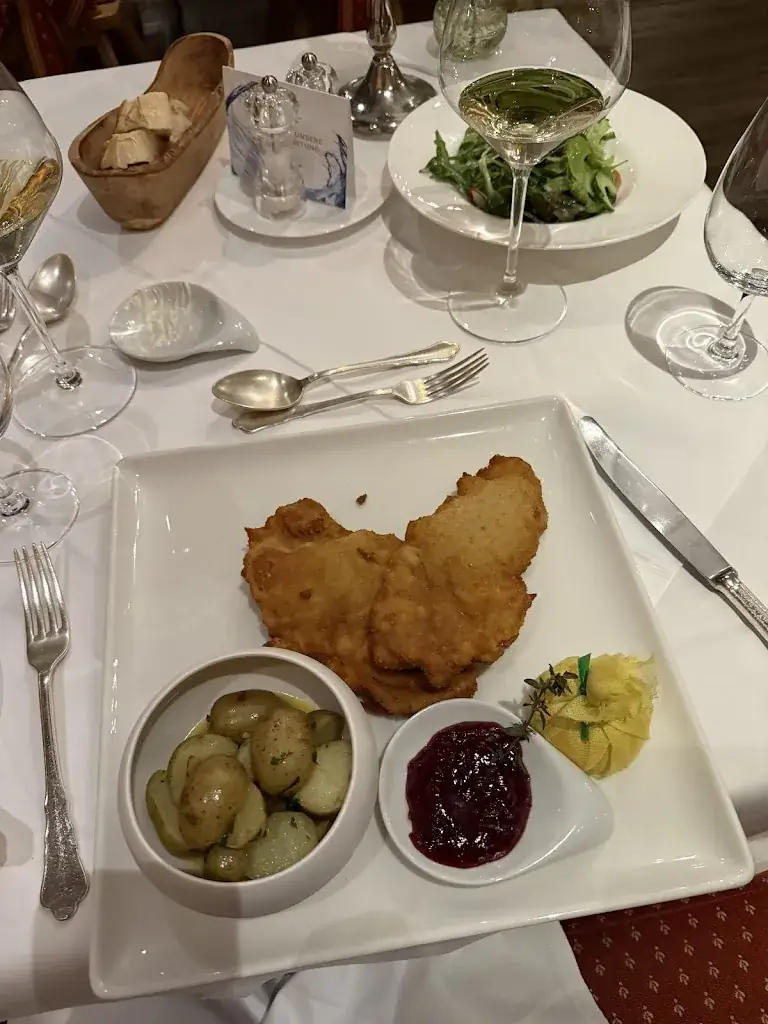 Rico W._Restaurant Zirbe im IMLAUER Hotel Schloss Pichlarn_Aigen im Ennstal_review