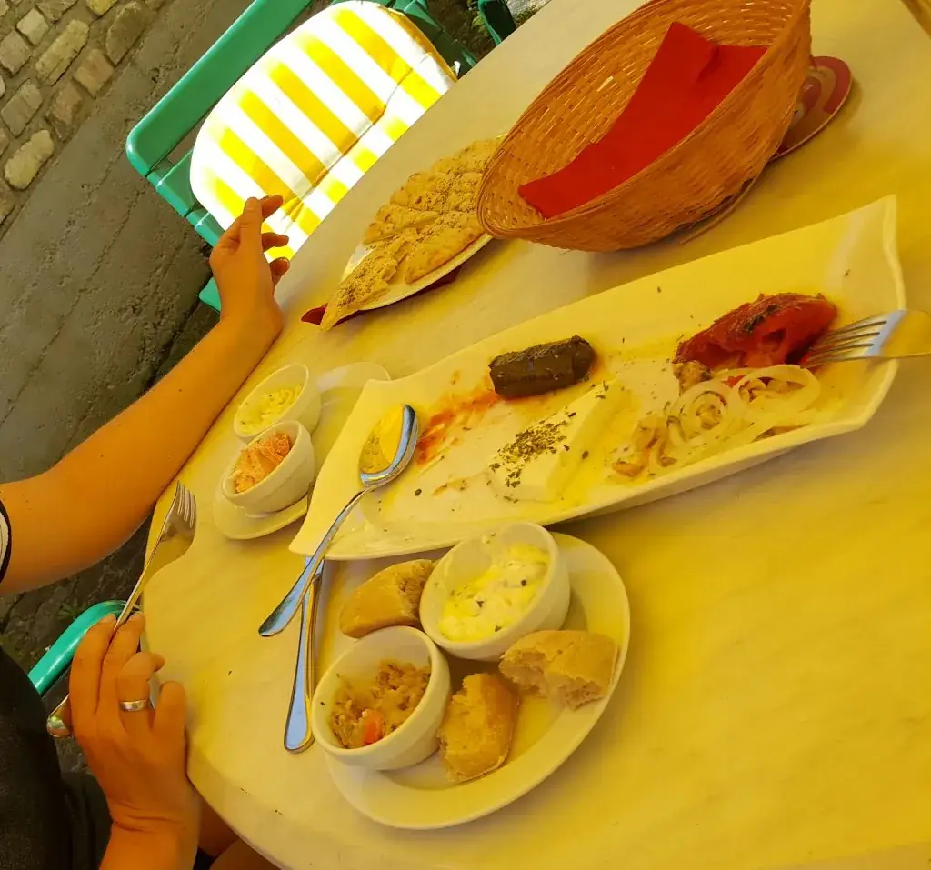 Patrick M_Zur Griechin_Aigen im Ennstal_avis