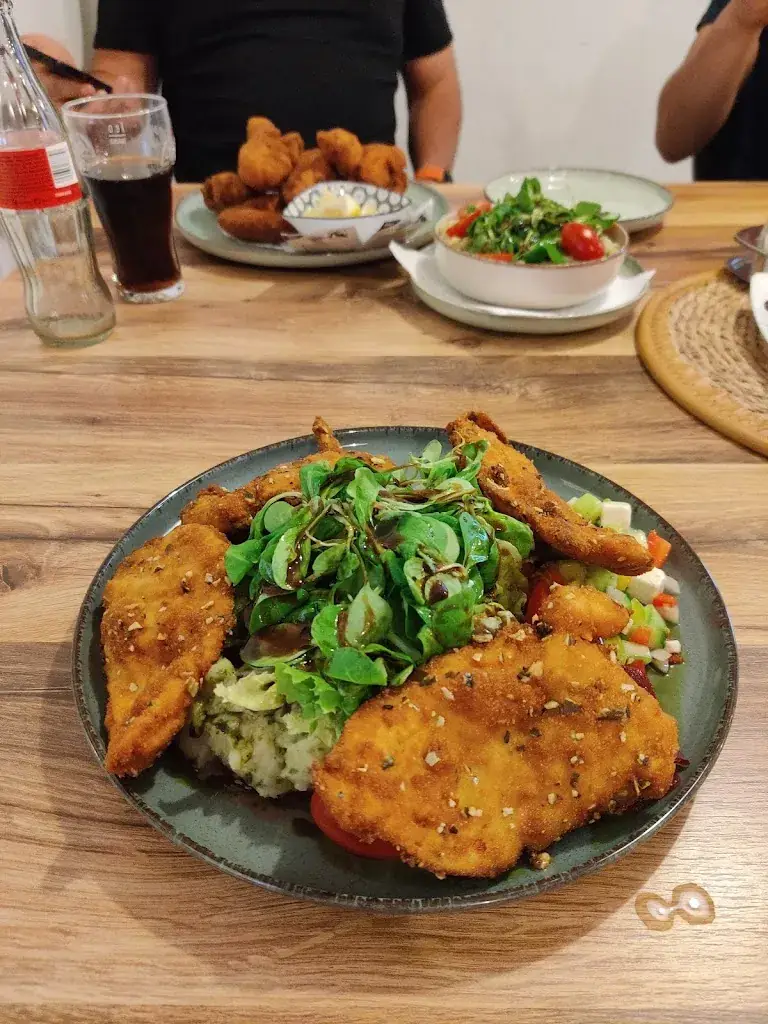 Laszlo Vaczi-Buhala_Restaurant BISTRIK_Abtissendorf_avis