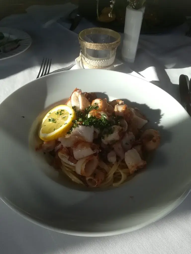 Claudia Schaeffer_Gasthof Safran - Filatsch_Aibl_avis