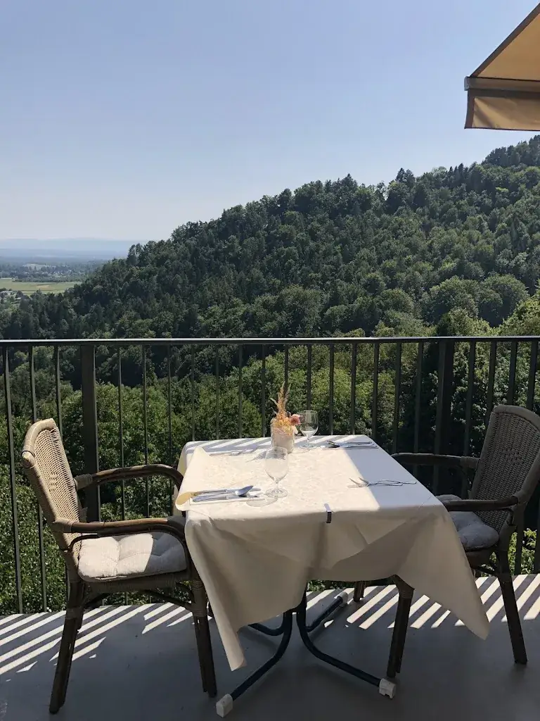 Castle and Restaurant Deutschlandsberg_Aibl_slider_image_3