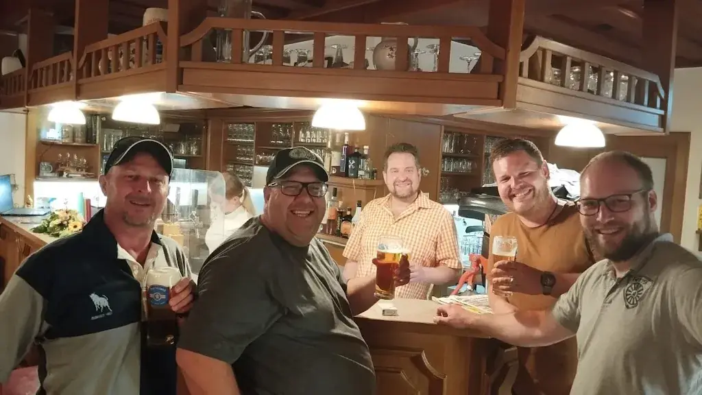 Johnny Goosen_Gasthaus Jägerwirt Christian und Ulrike Strohmayer_Aibl_recensione