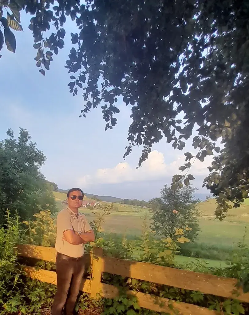 Shafqat Bilal_Klosterwirt Höglwörth_Anger_review