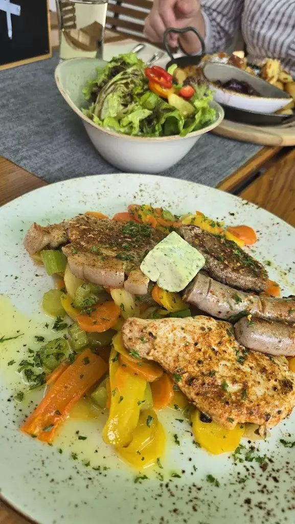 Gasthaus Schneiderwirt_Altaussee_slider_image_3