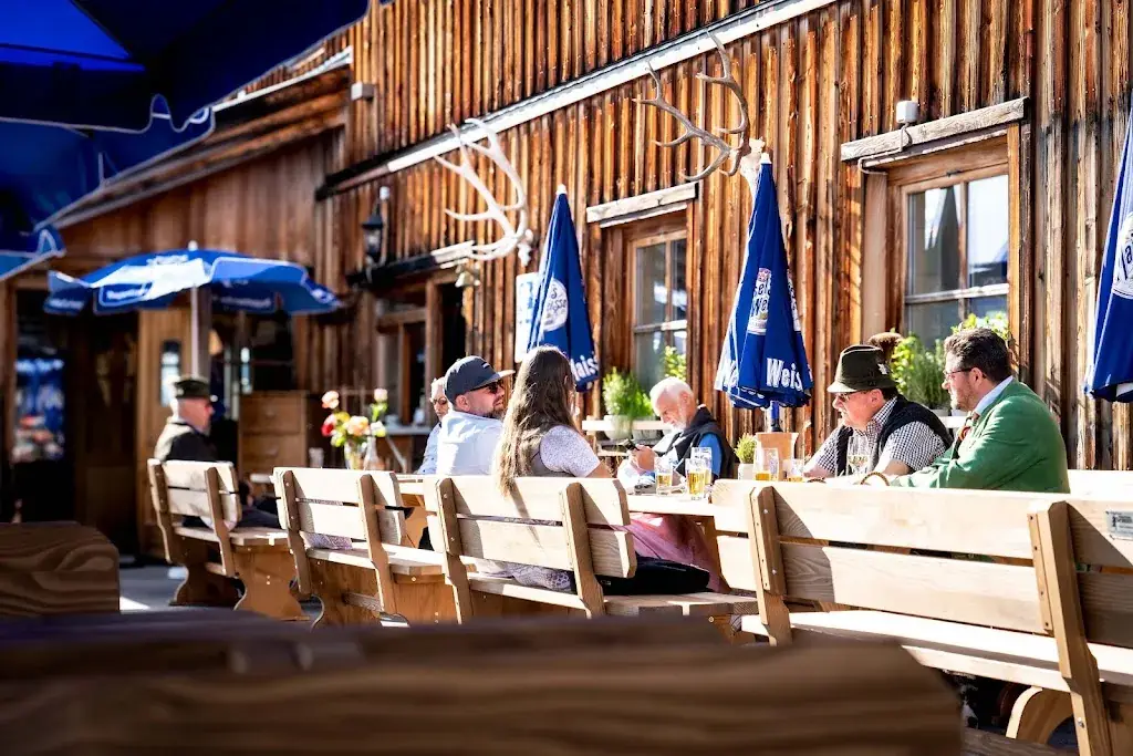 Loserhütte restaurant in Altaussee