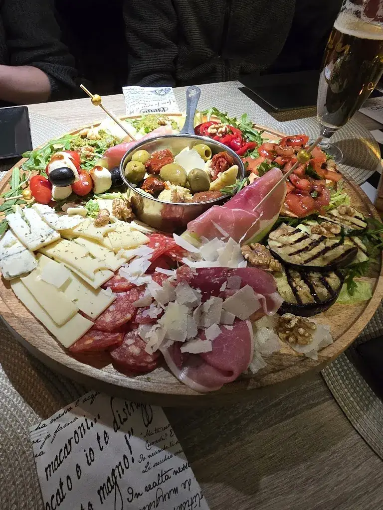 Manuela Frank_Pizzeria Capri_Arzberg_avis