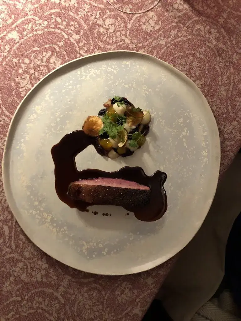 Jason Golan_Lieperts CAFÈ DINNER ROOMS_Arnfels_recensione