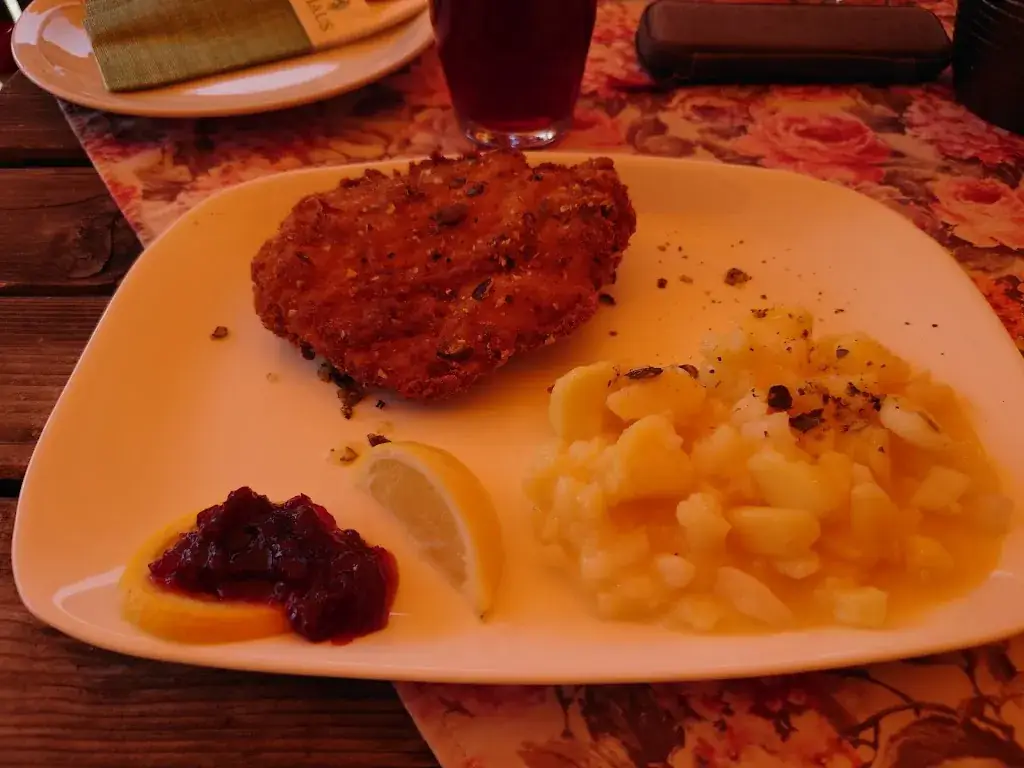 Petra Hofmann_Gasthaus Kirchenwirt Nabernik_Bad Gams_recensione