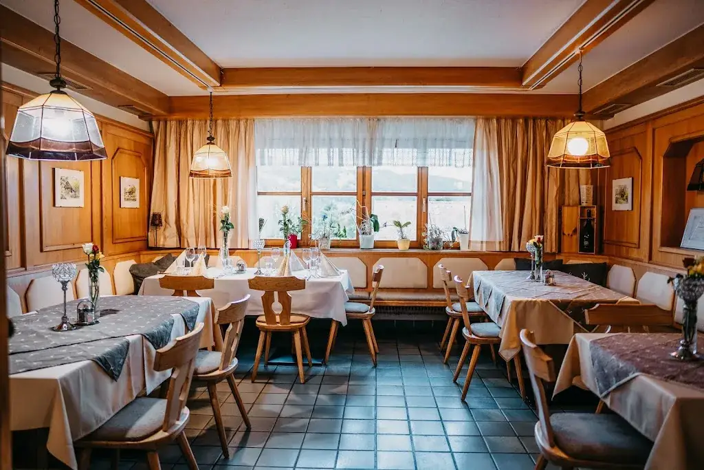Gasthaus zum Kirchenwirt - Familie Stadtegger | Restaurant ristorante a Attendorf