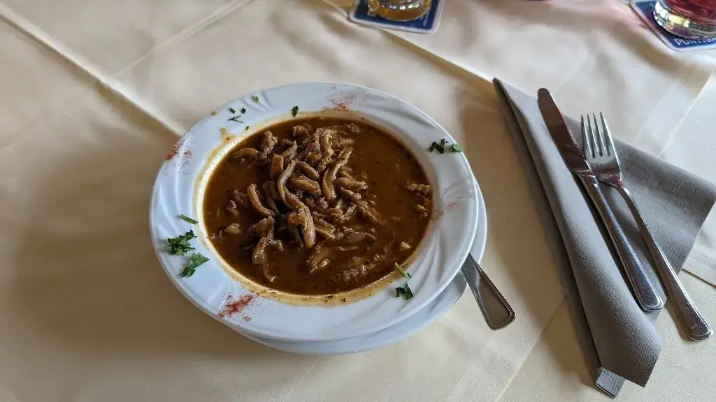 Michael Büchsenmeister_s'Steirergartl_Attendorf_review