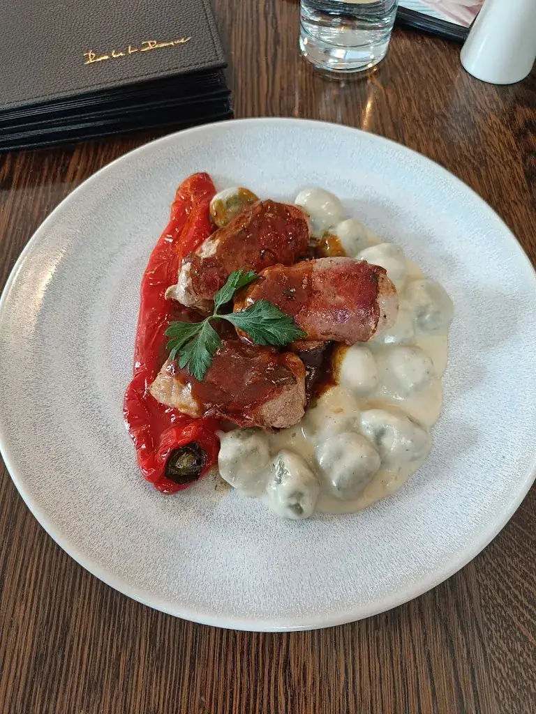 Matthias Rainer_Regentag_Bad Blumau_avis