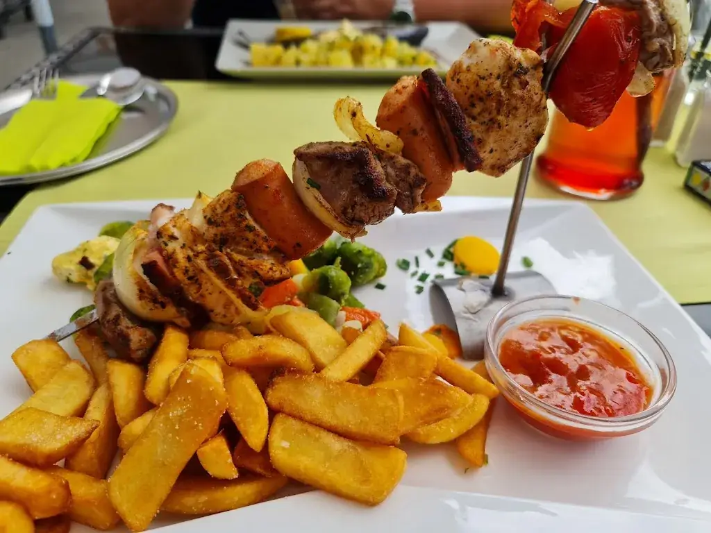 Michail SOUSLOV_Gasthof zum Burgenländer_Riedlingsdorf_recensione