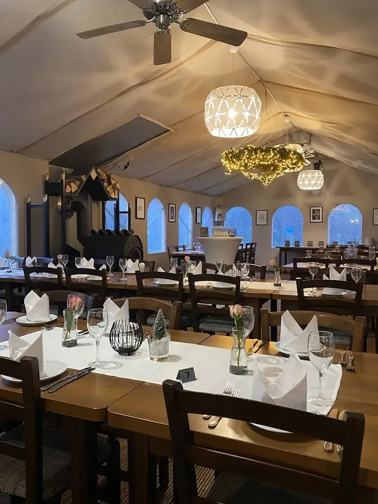 Zum Rosengarten_Baierdorf-Umgebung_slider_image_1