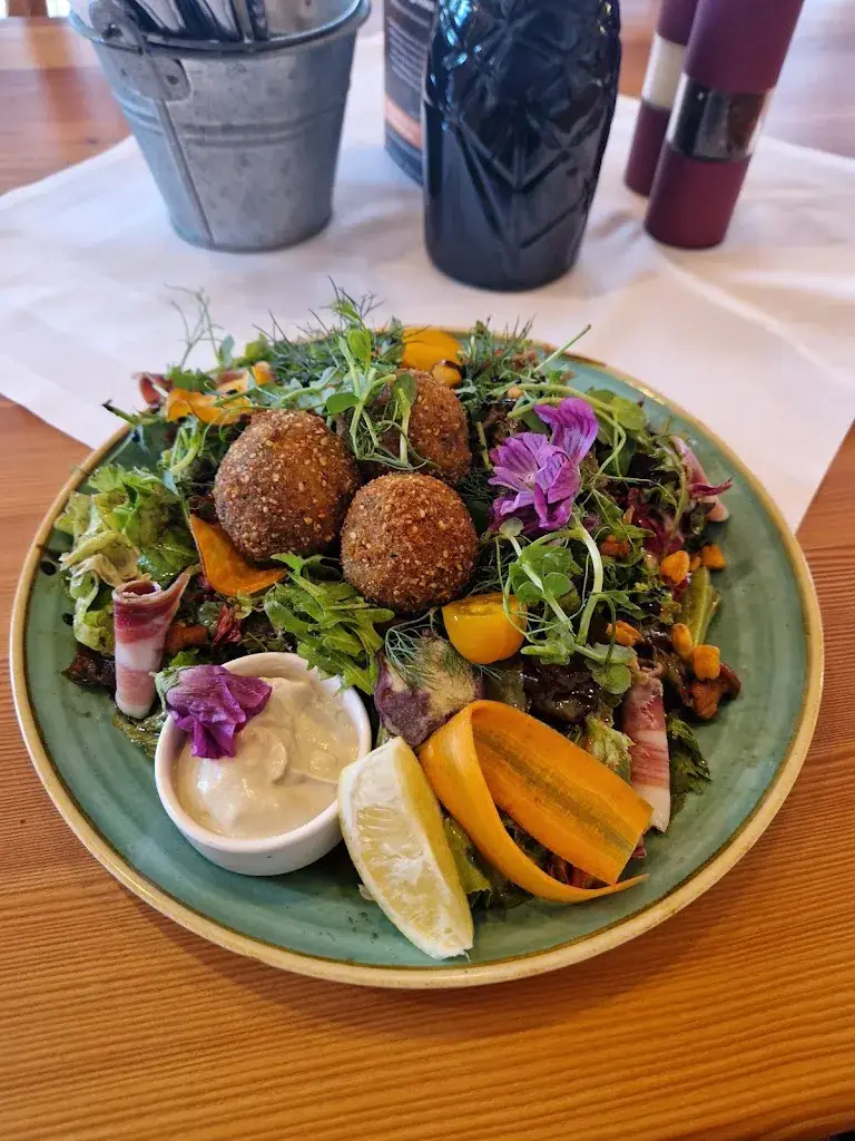 Tom (Bozz)_WIPPLs Hofbergstubn_Auersbach_recensione