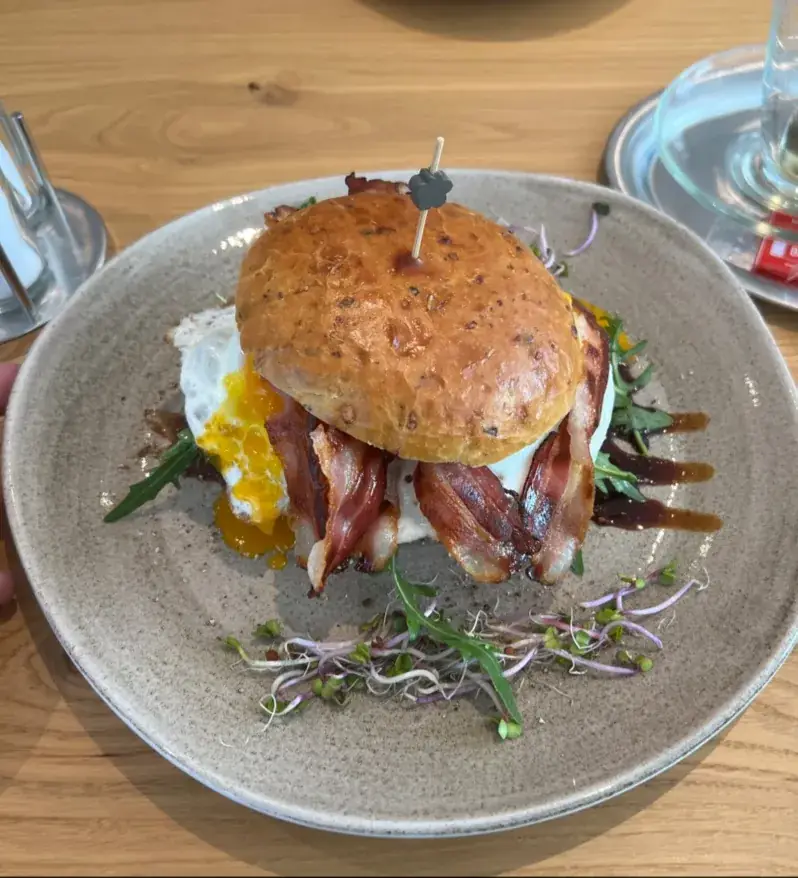 Markus Resch_Das Decker - Café / Konditorei / Frühstück / Pension_Auersbach_recensione