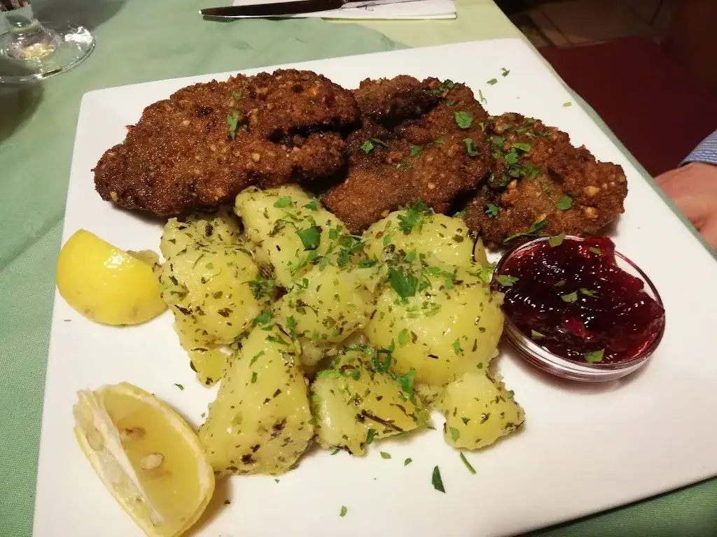 Ina Eliza Dolganiuc_Gasthaus Ackerl-Windisch_Auersbach_review