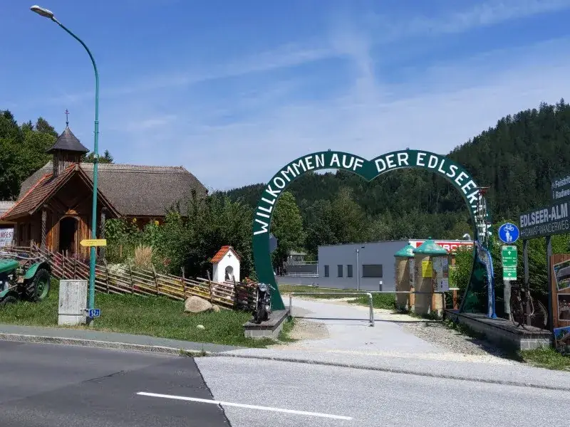 Huberto alois_Edlseer Alm Edlseer Hoamathaus Kapelle SB Lokal_Birkfeld_review