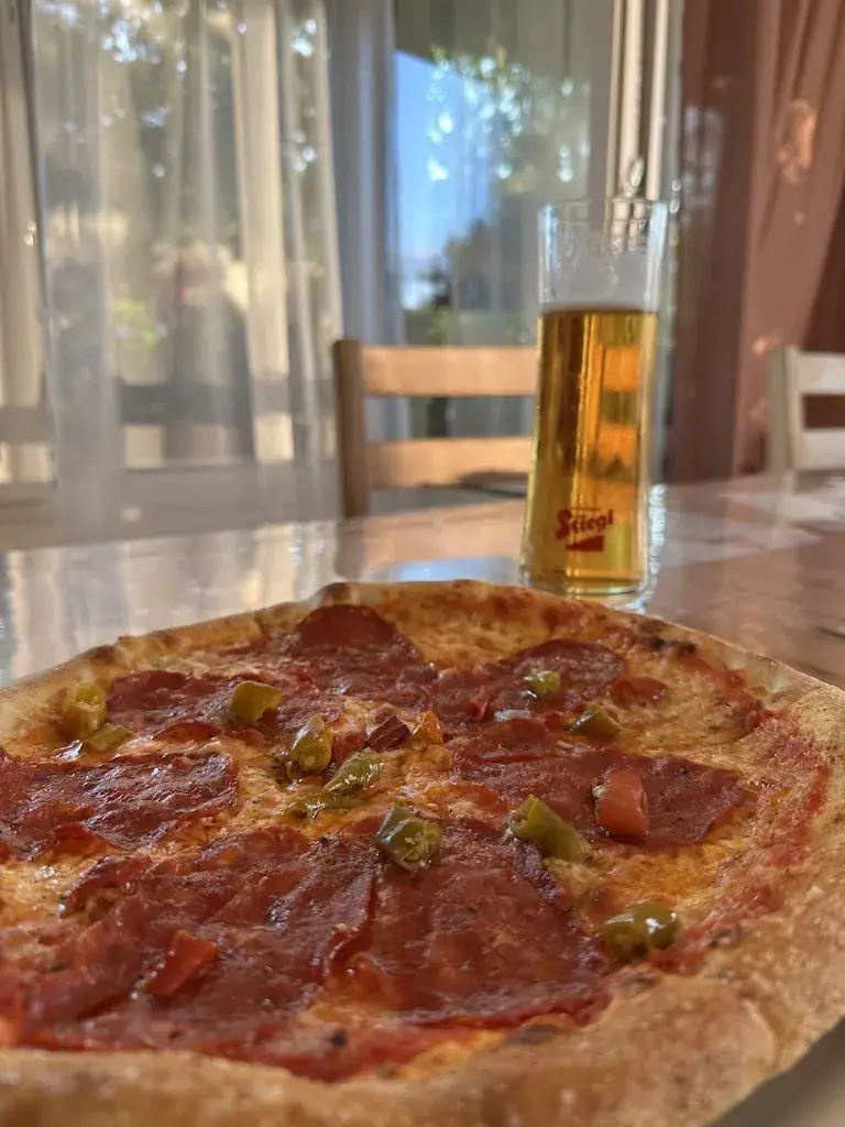 Melanie Pfleger_Café-Pizzeria Tafolli_Badersdorf_review