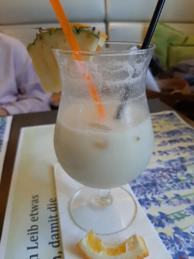 Harald Wolf_Cabalo - Cafe Bar Lounge_Deutsch Goritz_recensione