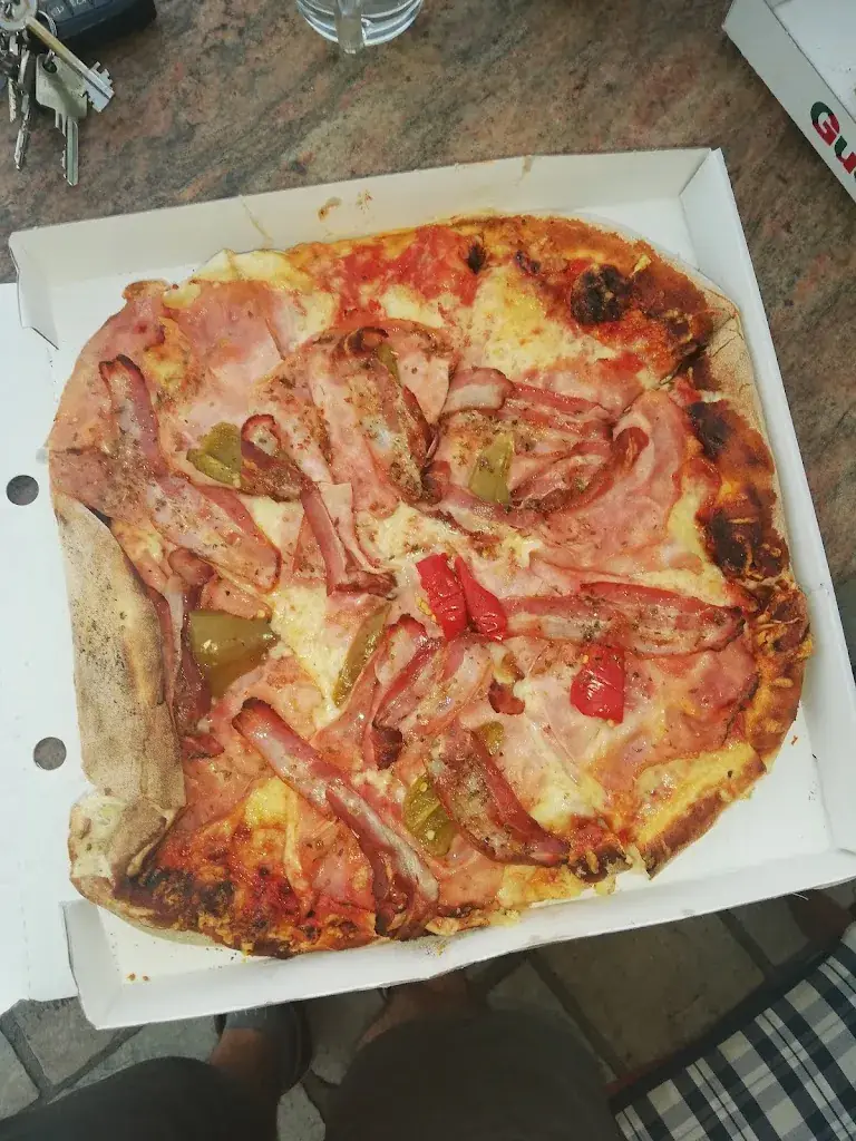 Pizzeria Crash-In_Rechnitz_slider_image_2