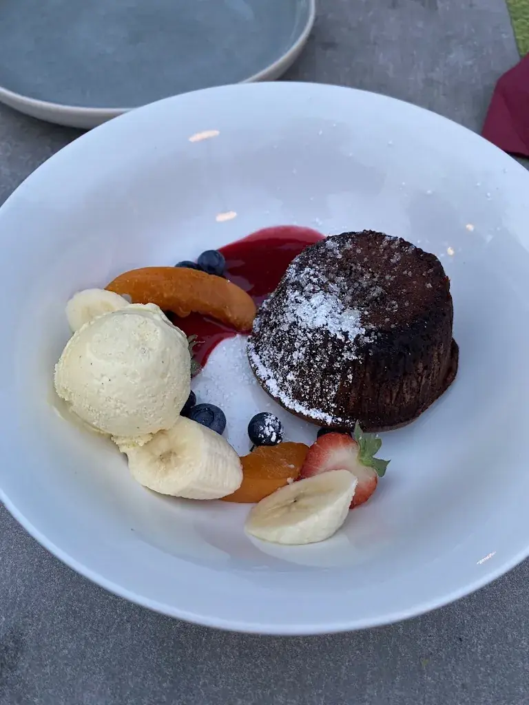 Maks Jan Mirnik_die WEINEREI im Baderhaus_Bruck an der Mur_recensione