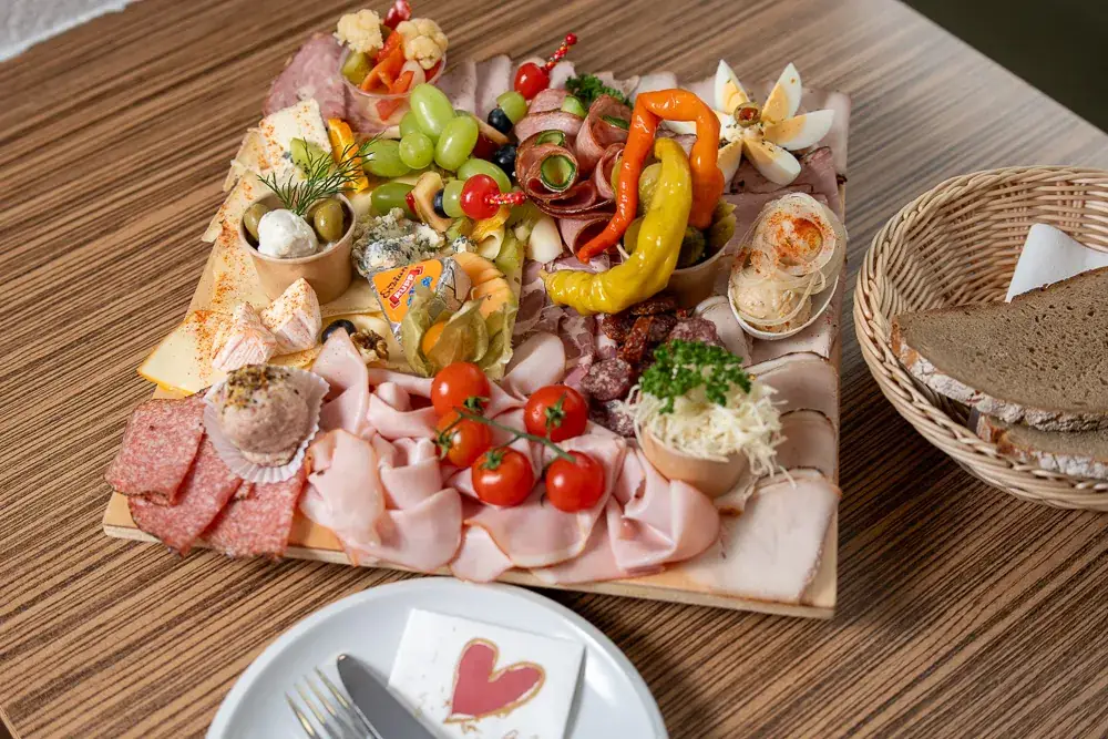 Jausenecke Kainzer_Bruck an der Mur_slider_image_3