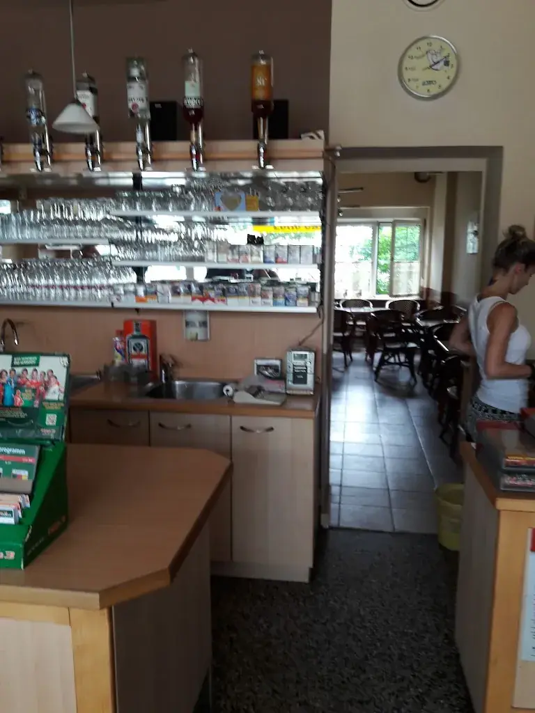 Lotto-Cafe Rechnitz restaurant à Rechnitz