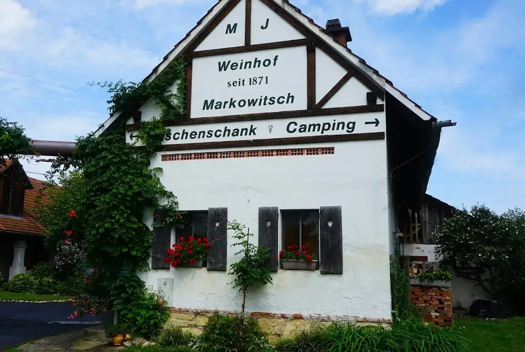 Buschenschank Markovich Open from March 2018_Bad Radkersburg_slider_image_1